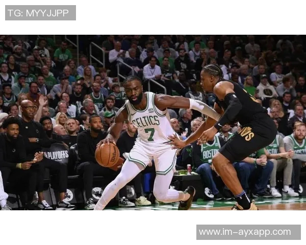 骑士季后赛最大威胁竟是绿军优势与弱点的较量