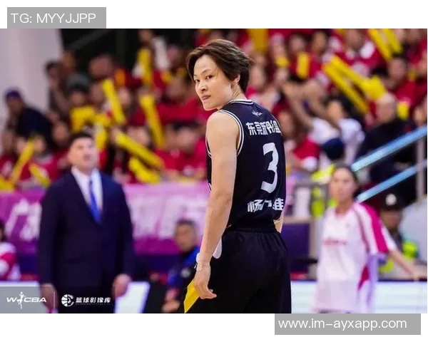 山东女篮终结广东14连胜江苏险胜武汉收获关键胜利